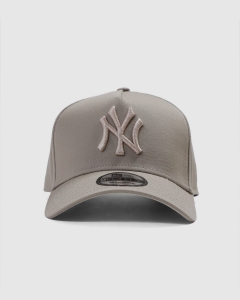 New Era 940AF New York Yankees Pebble Stone Snapback Stone