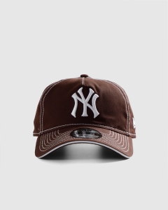 New Era 920AF New York Yankees Burnt Wood Contrast Strapback Chrome White/OTC