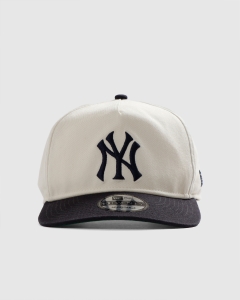 New Era 1920 New York Yankees 2 Tone Washed Snapback Chrome White/OTC
