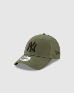 New Era 940AF New York Yankees Strapback Black/Stone Olive