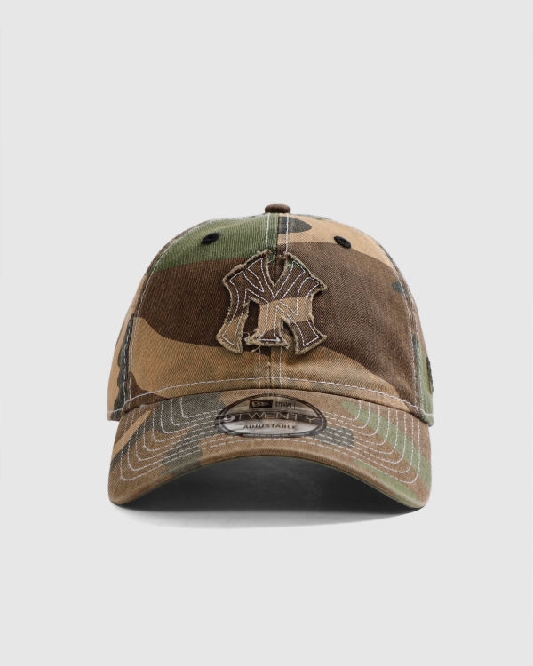 New Era 920 New York Yankees Frayed Strapback Woodland Camo