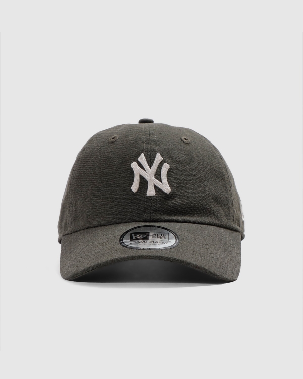 New Era Casual Classic New York Yankees Canvas Chainstitch Strapback Moss