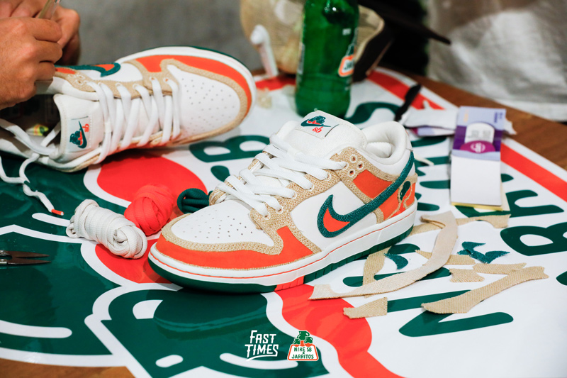 Nike SB Dunk Low Jarritos