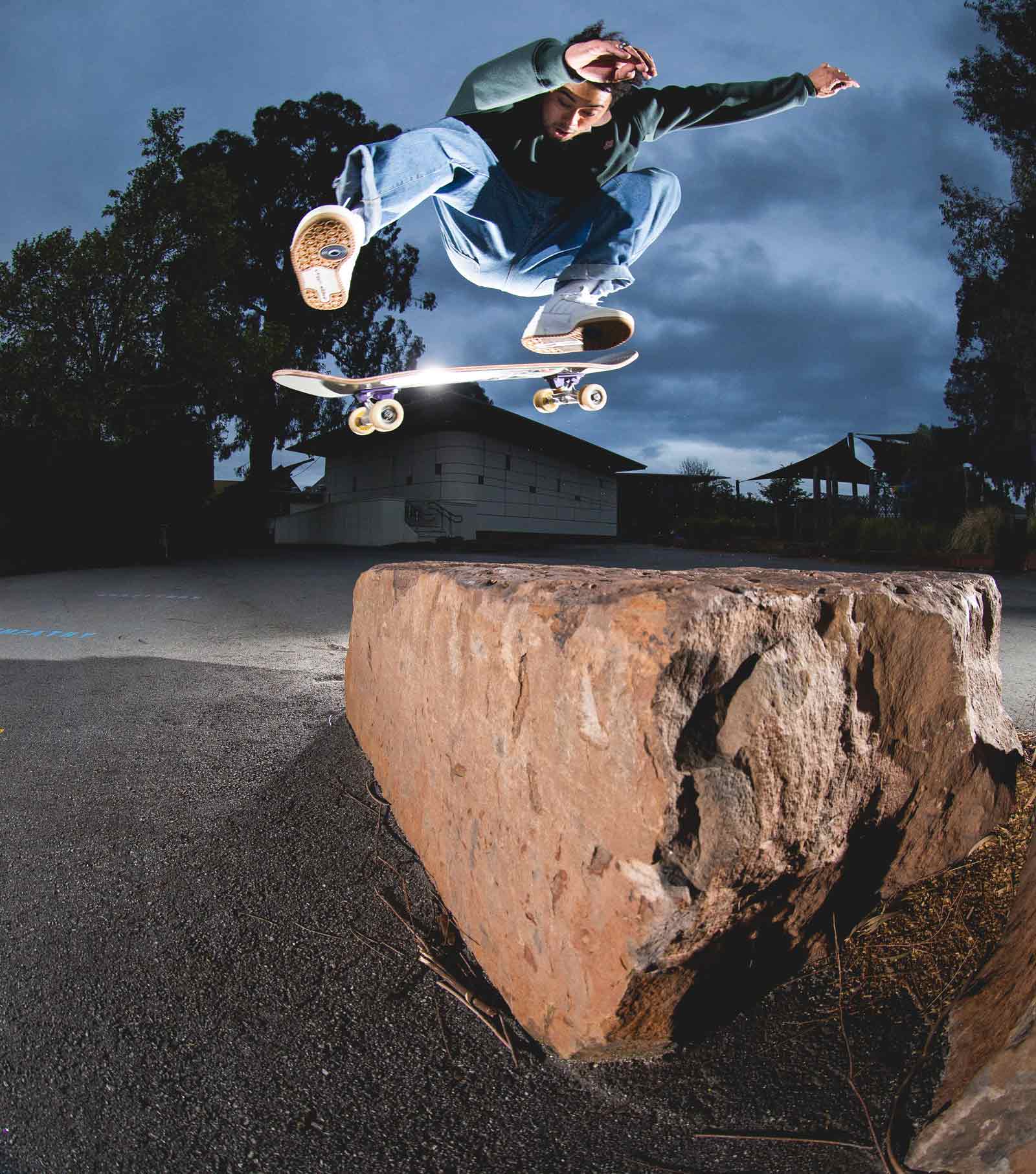 Phillip-Marshall-Heelflip-Melbourne-2021_1